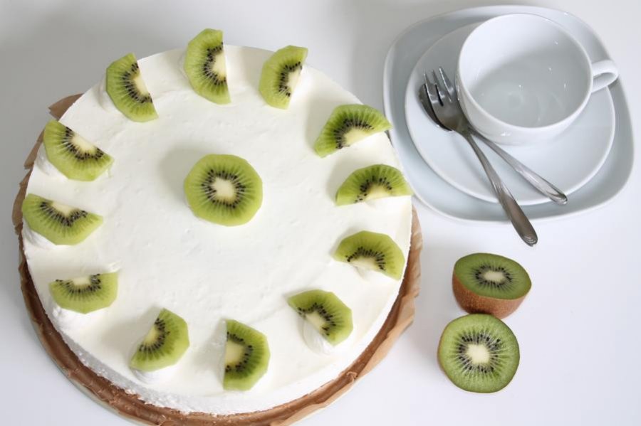 Kiwi-Joghurt-Torte - Rezept | Kochrezepte.at