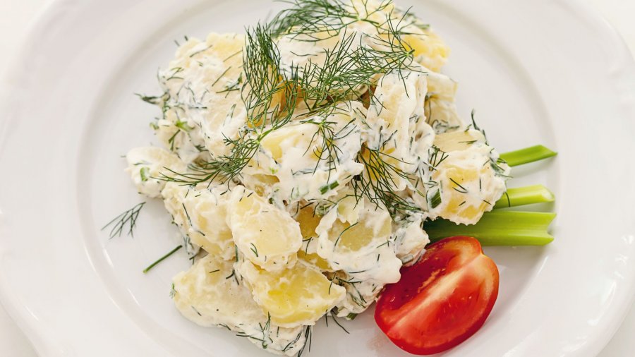 Kartoffelsalat Mit Sauerrahm Und Dill Rezept Kochrezepte At