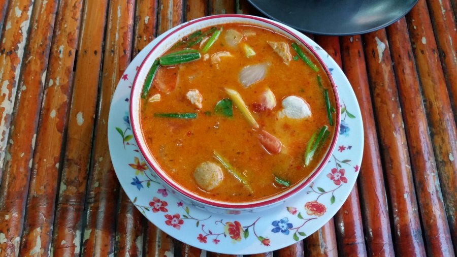 Tom Yam Gai Suppe - Rezept | Kochrezepte.at